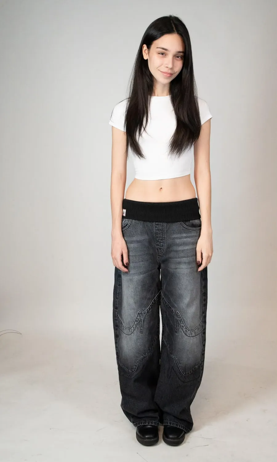 Cat Dantas without makeup — full length