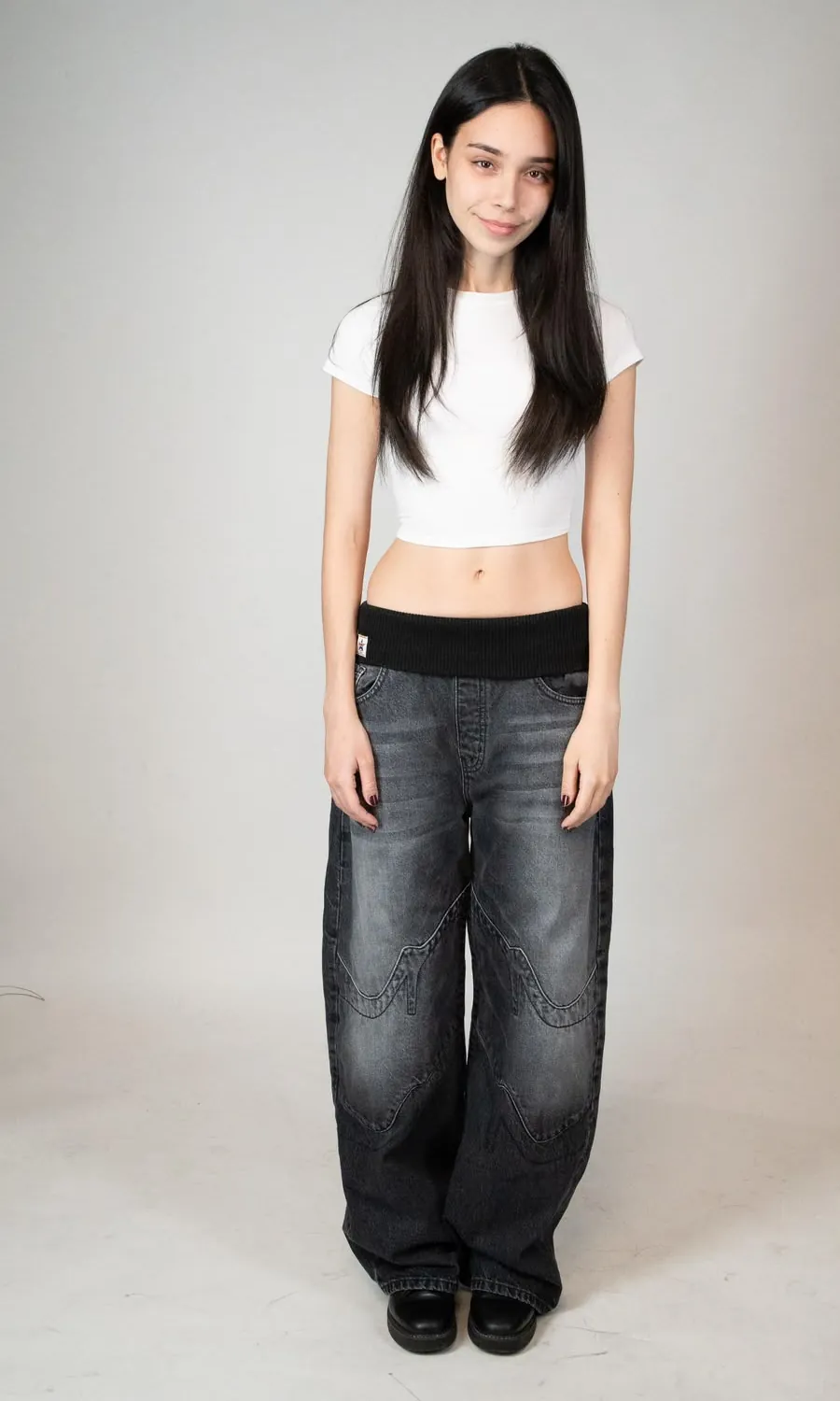 Cat Dantas without makeup — full length